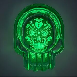 Green Skull Art Decor